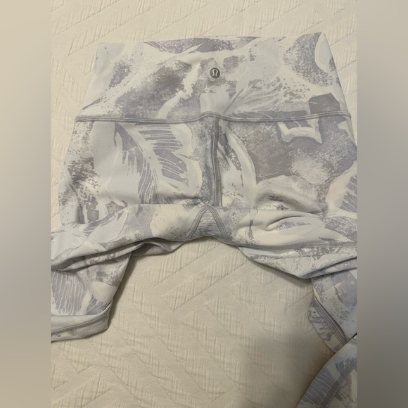 Lululemon Wunder Train High Rise 25” - Picture 9 of 14